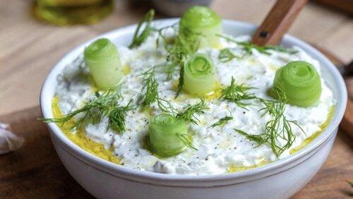 Curry japonais de légumes / Tzatziki Curry japonais de légumes / Tzatziki