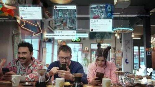 'Başkası Olma Kendin Ol Böyle Çok Daha Güzelsin' 'Başkası Olma Kendin Ol Böyle Çok Daha Güzelsin'