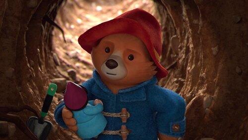 Paddington Makes a Scrapbook Paddington Makes a Scrapbook