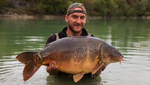 France - Gigantica Lakes France - Gigantica Lakes