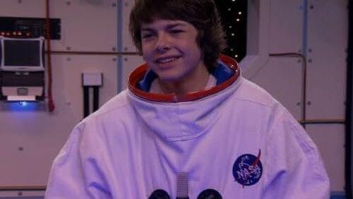 Mr. Space (2) Mr. Space (2)