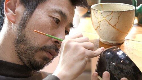 Kintsugi: Mending Memories with Gold Kintsugi: Mending Memories with Gold