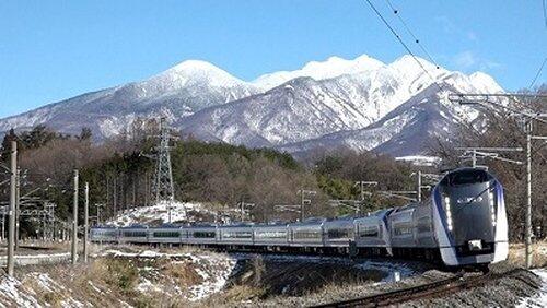 The Ultimate in Comfort: New Limited Express Super Azusa