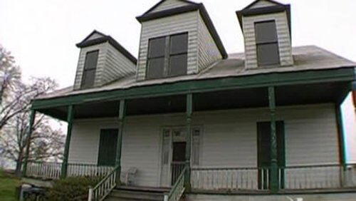 Deville's House and Brennan's Restaurant (Meehan's House) Deville's House and Brennan's Restaurant (Meehan's House)