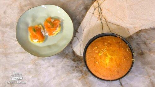Blinis de pommes de terre, crème acidulée, truite fumée & Clafoutis aux poires Blinis de pommes de terre, crème acidulée, truite fumée & Clafoutis aux poires