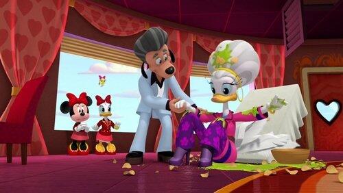 The Happiest Helpers Cruise! The Happiest Helpers Cruise!