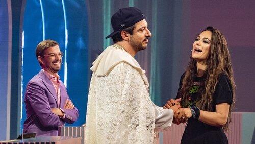 Wer stiehlt Nilam Farooq die Show? Wer stiehlt Nilam Farooq die Show?
