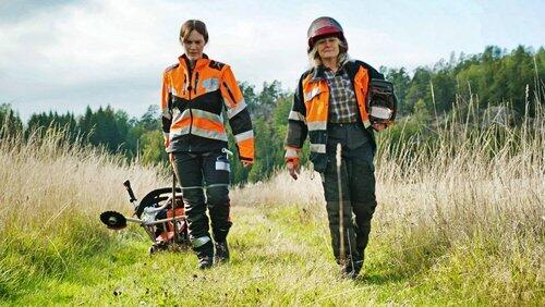 Det är en vanlig syn. En skogsägare som tar en amningspaus