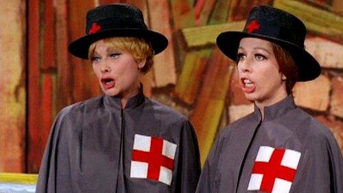 Lucy and Carol Burnett (2) Lucy and Carol Burnett (2)