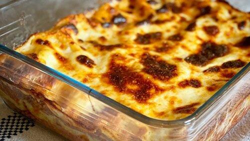 Lasagnes à la bolognaise & Biscuit coulant au chocolat Lasagnes à la bolognaise & Biscuit coulant au chocolat