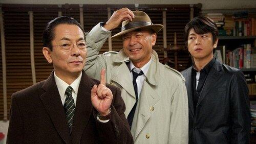 Detective shows again Detective shows again