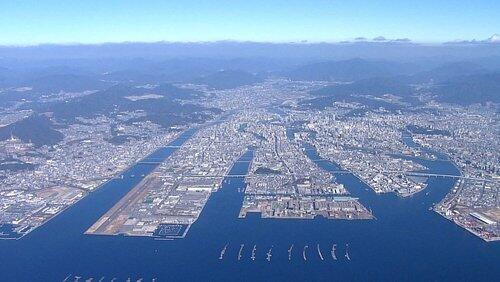 Hiroshima: A City of Seven Rivers Hiroshima: A City of Seven Rivers