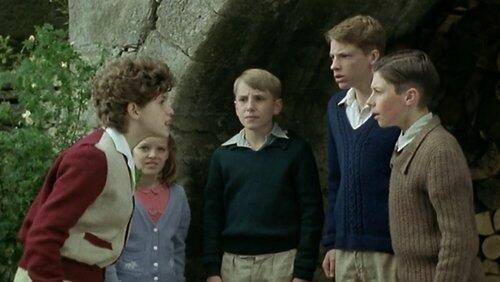 Five Go to Smuggler's Top (2) Five Go to Smuggler's Top (2)