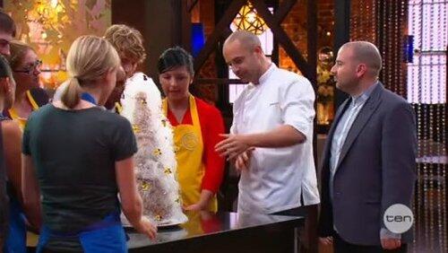 Series Premiere: Croquembouche Challenge Series Premiere: Croquembouche Challenge