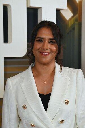 photo of Chandni Lakhani photo of Chandni Lakhani