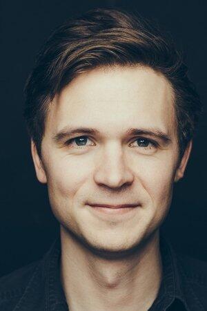 Daniel Bevensee Daniel Bevensee