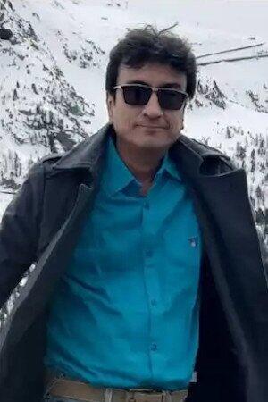 Amit Bhatt Amit Bhatt