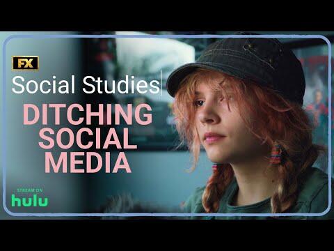 The Teens Embrace an Existence Without Social Media Scene
