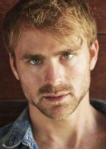 photo of Leigh Scully