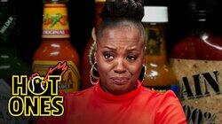 Viola Davis Gives a Master Class While Eating Spicy Wings Viola Davis Gives a Master Class While Eating Spicy Wings