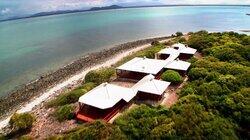 Aerial Tours of Australia's Whitsunday Islands Aerial Tours of Australia's Whitsunday Islands