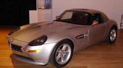 Porsche 4Cam vs. Steve Jobs' BMW Z8 Porsche 4Cam vs. Steve Jobs' BMW Z8