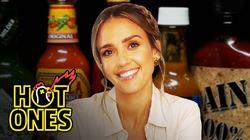 Jessica Alba Applies Lip Gloss While Eating Spicy Wings Jessica Alba Applies Lip Gloss While Eating Spicy Wings
