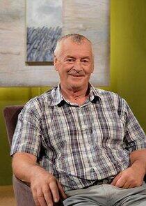 Niall Mac Eachmharcaigh Niall Mac Eachmharcaigh