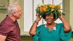Flowers to Wear & Share Flowers to Wear & Share