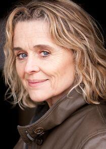 Sinéad Cusack