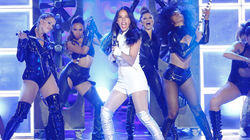 Kevin Hart vs. Olivia Munn Kevin Hart vs. Olivia Munn