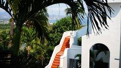 Young Family Finds Paradise in Manzanillo Young Family Finds Paradise in Manzanillo