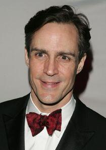 Howard McGillin