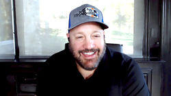Kevin James, Lenny Kravitz, Nate Bargatze Kevin James, Lenny Kravitz, Nate Bargatze