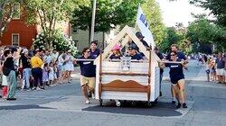 Newburyport: Bed Race Newburyport: Bed Race