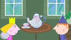 Queen Thistle's Teapot Queen Thistle's Teapot