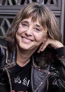 photo of Suzi Quatro photo of Suzi Quatro