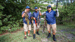 Combat Surgeon / Iguana Hunter Combat Surgeon / Iguana Hunter