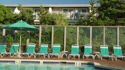 A Couple Looks for a Weekend Getaway in Picturesque and Prestigious Montauk A Couple Looks for a Weekend Getaway in Picturesque and Prestigious Montauk