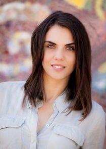 Elizabeth Saint