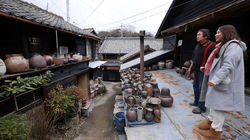 Tokoname: City of Ceramics Past and Present Tokoname: City of Ceramics Past and Present