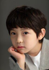 photo of Kim Si Woo photo of Kim Si Woo