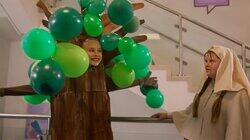 The Dress Like a Tree Manoeuvre The Dress Like a Tree Manoeuvre