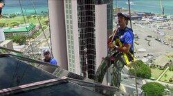 High-Rise Window Washer High-Rise Window Washer