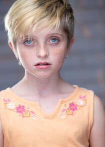 Farrah Mackenzie Farrah Mackenzie