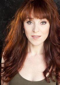 Ruth Connell Ruth Connell