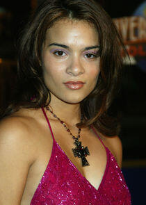Alisa Reyes Alisa Reyes