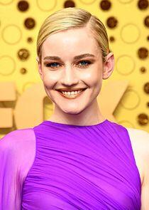 Julia Garner