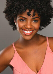 photo of Sharaé Moultrie photo of Sharaé Moultrie
