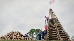 Louisiana: Bayou Bonfires Louisiana: Bayou Bonfires